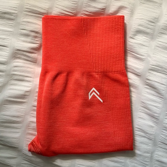 ONER ACTIVE | Classic Biker Shorts - Picture 3 of 6